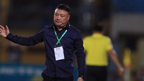  HLV Trương Việt Hoàng tái xuất ở bến đỗ bất ngờ